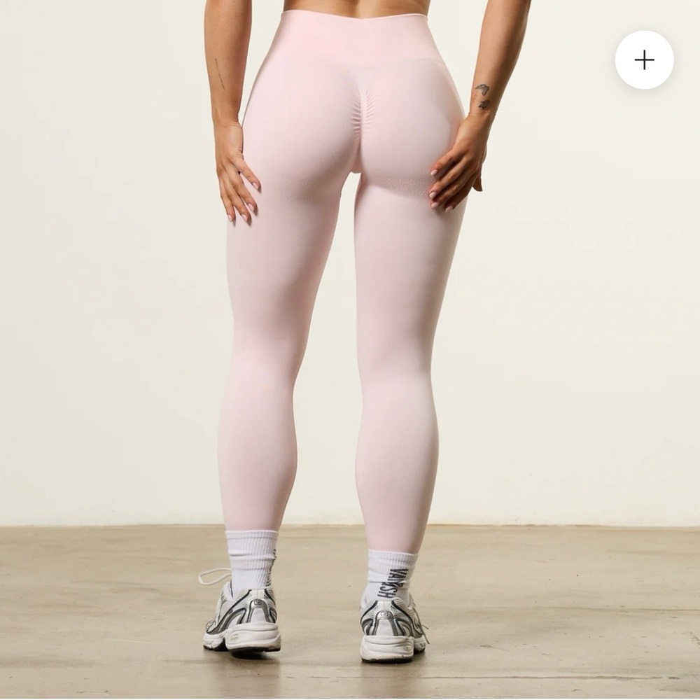 Vanquish Elevate Seamless Scrunch Petite Ballet Pink Leggings XS